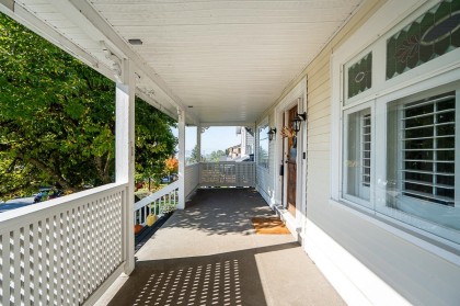 Photo 3 at 416 W 6th Street, Lower Lonsdale, North Vancouver