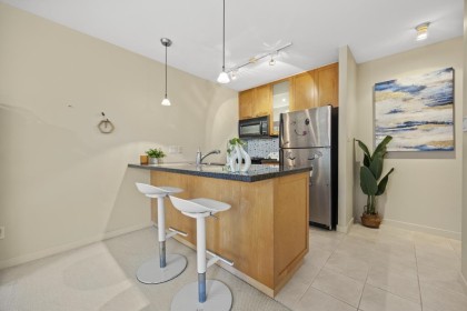 Photo 7 at 408 - 989 Richards Street, Downtown VW, Vancouver West