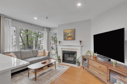 Photo 6 at 315 - 2020 W 8th Avenue, Kitsilano, Vancouver West