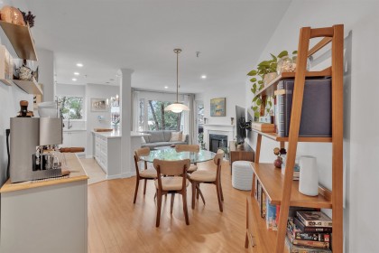 Photo 10 at 315 - 2020 W 8th Avenue, Kitsilano, Vancouver West
