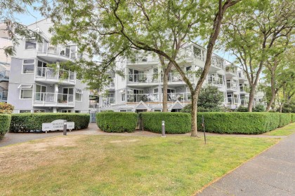 Photo 18 at 315 - 2020 W 8th Avenue, Kitsilano, Vancouver West