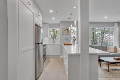 Photo 4 at 315 - 2020 W 8th Avenue, Kitsilano, Vancouver West