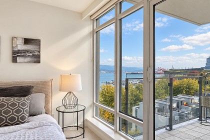 Photo 3 at 803 - 1281 W Cordova Street, Coal Harbour, Vancouver West