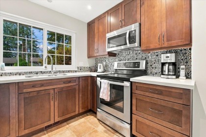 Photo 11 at 768 Browning Place, Blueridge NV, North Vancouver
