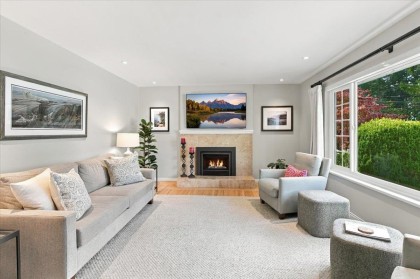Photo 4 at 768 Browning Place, Blueridge NV, North Vancouver