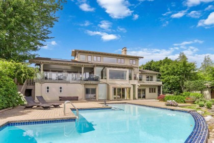 Photo 2 at 668 Beachview Drive, Dollarton, North Vancouver