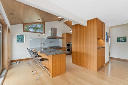 Photo 16 at 668 Beachview Drive, Dollarton, North Vancouver
