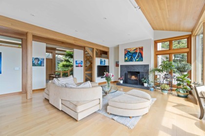 Photo 12 at 668 Beachview Drive, Dollarton, North Vancouver