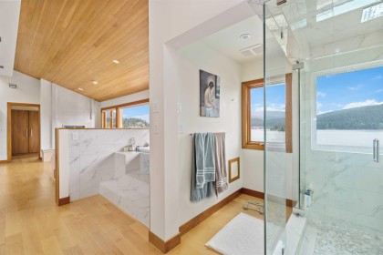 Photo 32 at 668 Beachview Drive, Dollarton, North Vancouver