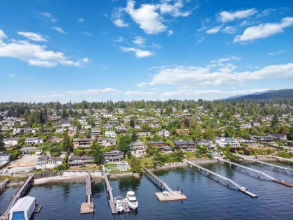 Photo 5 at 668 Beachview Drive, Dollarton, North Vancouver