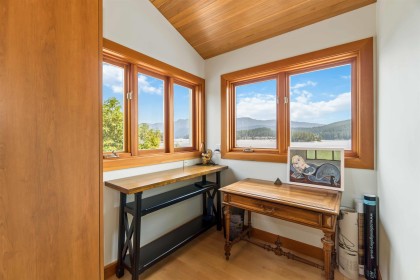 Photo 20 at 668 Beachview Drive, Dollarton, North Vancouver