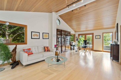 Photo 38 at 668 Beachview Drive, Dollarton, North Vancouver