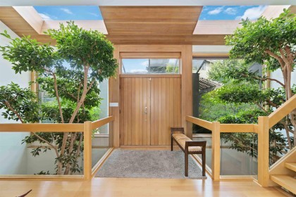Photo 8 at 668 Beachview Drive, Dollarton, North Vancouver