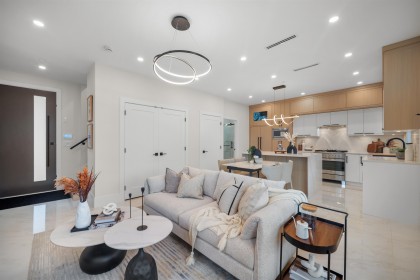 Photo 1 at 1554 W 66th Avenue, S.W. Marine, Vancouver West