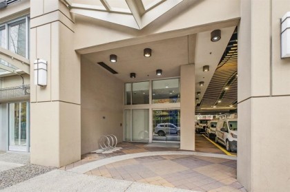 Photo 37 at 1104 - 933 Hornby Street, Downtown VW, Vancouver West