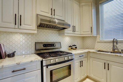 Photo 11 at 3760 W 17th Avenue, Dunbar, Vancouver West
