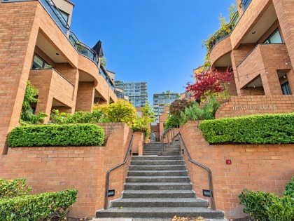 Photo 2 at 2 - 730 W 7th Avenue, Fairview VW, Vancouver West
