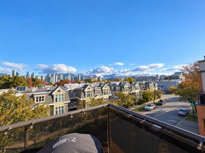 Photo 16 at 2 - 730 W 7th Avenue, Fairview VW, Vancouver West
