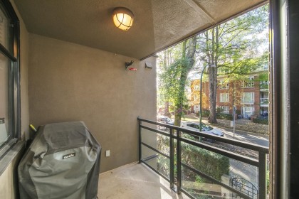 Photo 9 at 210 - 2181 W 10th Avenue, Kitsilano, Vancouver West