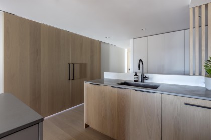 Photo 2 at 709 - 1490 Pennyfarthing Drive, False Creek, Vancouver West