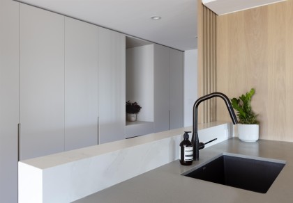 Photo 3 at 709 - 1490 Pennyfarthing Drive, False Creek, Vancouver West