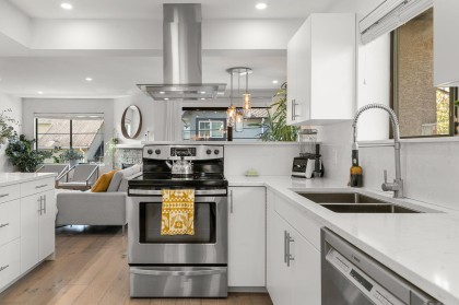 Photo 16 at 19 - 2133 St George\'s Avenue, Central Lonsdale, North Vancouver