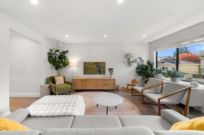 Photo 5 at 19 - 2133 St George\'s Avenue, Central Lonsdale, North Vancouver