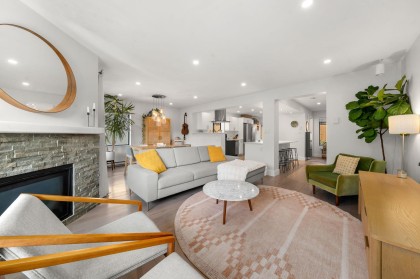 Photo 8 at 19 - 2133 St George\'s Avenue, Central Lonsdale, North Vancouver