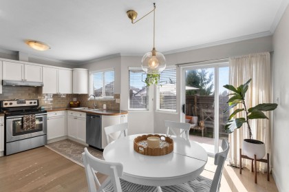Photo 8 at 7 - 245 E 5th Street, Lower Lonsdale, North Vancouver