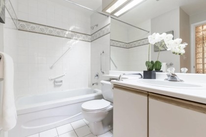 Photo 2 at 106 - 125 W 18th Street, Central Lonsdale, North Vancouver