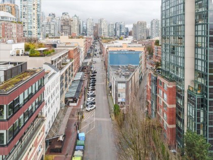Photo 6 at 1206 - 388 Drake Street, Yaletown, Vancouver West
