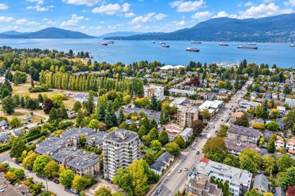 Photo 25 at 221 - 3769 W 7th Avenue, Point Grey, Vancouver West