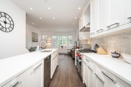 Photo 14 at 920 W 15th Avenue, Fairview VW, Vancouver West