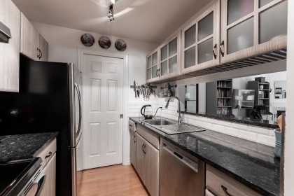 Photo 8 at 119 - 555 W 14th Avenue, Fairview VW, Vancouver West