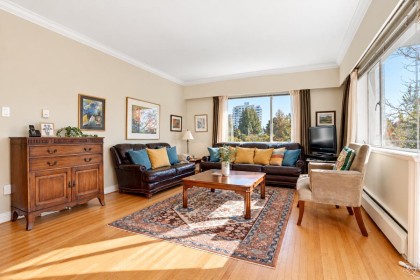 Photo 3 at 502 - 2409 W 43rd Avenue, Kerrisdale, Vancouver West