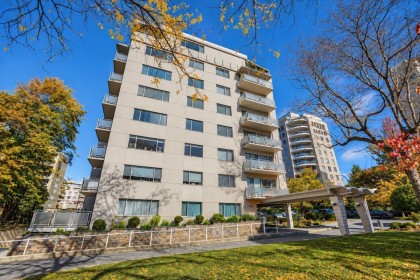 Photo 1 at 502 - 2409 W 43rd Avenue, Kerrisdale, Vancouver West