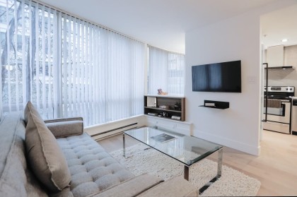 Photo 1 at 608 - 1166 Melville Street, Coal Harbour, Vancouver West