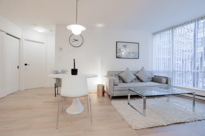 Photo 5 at 608 - 1166 Melville Street, Coal Harbour, Vancouver West