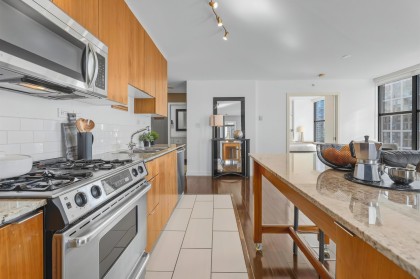 Photo 10 at 1507 - 989 Beatty Street, Yaletown, Vancouver West