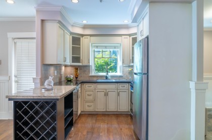 Photo 6 at 208 W 13th Avenue, Mount Pleasant VW, Vancouver West