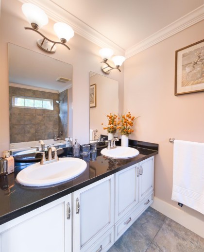 Photo 9 at 208 W 13th Avenue, Mount Pleasant VW, Vancouver West