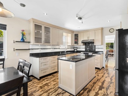 Photo 6 at 2925 W 24th Avenue, Arbutus, Vancouver West