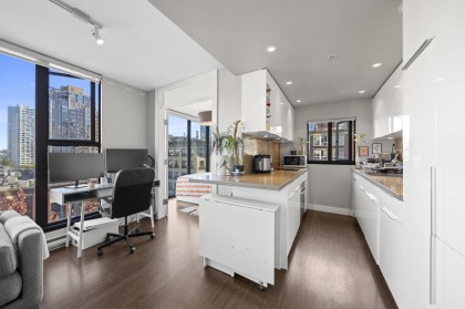Photo 4 at 601 - 1155 Homer Street, Yaletown, Vancouver West
