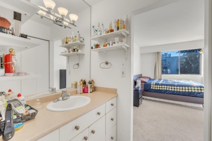 Photo 23 at 205 - 1610 Chesterfield Avenue, Central Lonsdale, North Vancouver