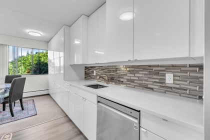 Photo 13 at 205 - 1610 Chesterfield Avenue, Central Lonsdale, North Vancouver
