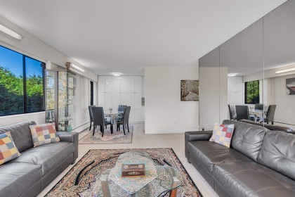 Photo 5 at 205 - 1610 Chesterfield Avenue, Central Lonsdale, North Vancouver