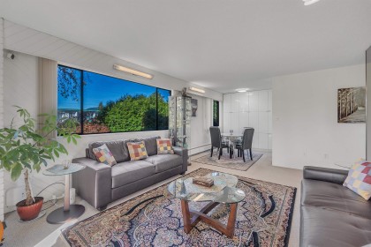 Photo 4 at 205 - 1610 Chesterfield Avenue, Central Lonsdale, North Vancouver