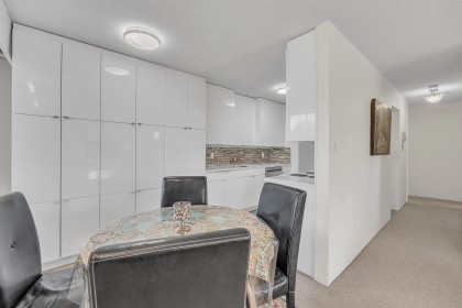 Photo 8 at 205 - 1610 Chesterfield Avenue, Central Lonsdale, North Vancouver