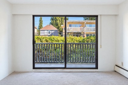 Photo 10 at 214 - 310 W 3rd Street, Lower Lonsdale, North Vancouver