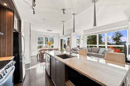 Photo 8 at 409 - 733 W 14th Street, Mosquito Creek, North Vancouver